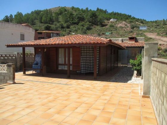 Foto 1 de Casa en venda a Manzanera de 2 habitacions amb terrassa i garatge
