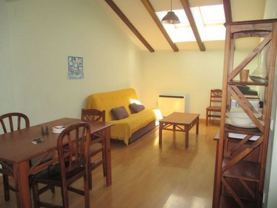 Foto 1 de Venta de piso en Mora de Rubielos de 2 habitaciones con garaje y muebles