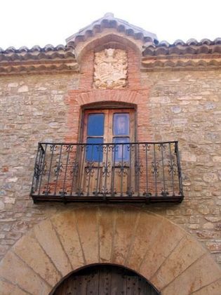 Foto 2 de Casa en venda a Puebla de Valverde (La) de 1 habitació amb jardí i balcó