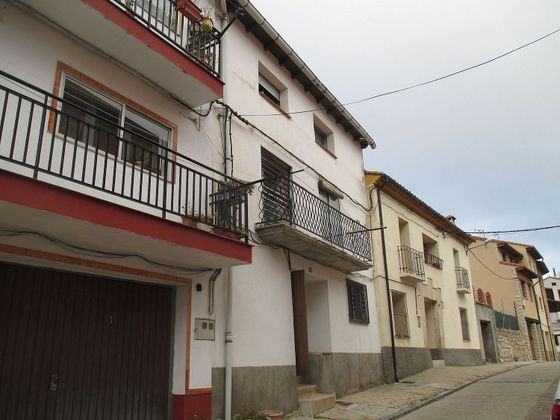 Foto 2 de Casa en venda a Guadalaviar de 5 habitacions amb balcó