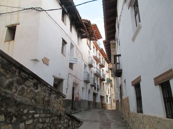 Foto 1 de Casa en venta en Linares de Mora de 2 habitaciones y 162 m²