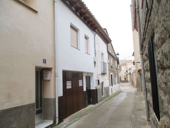 Foto 2 de Casa en venda a Puebla de Valverde (La) de 3 habitacions amb terrassa i garatge
