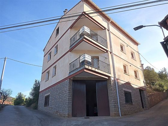 Foto 1 de Casa en venda a Torres de Albarracín de 7 habitacions amb terrassa i garatge