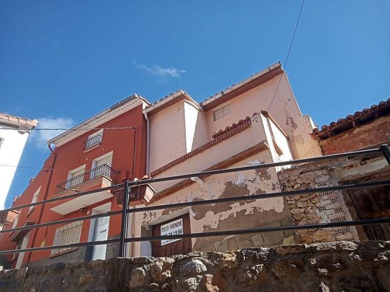 Foto 1 de Casa en venda a Villel de 5 habitacions amb terrassa i garatge