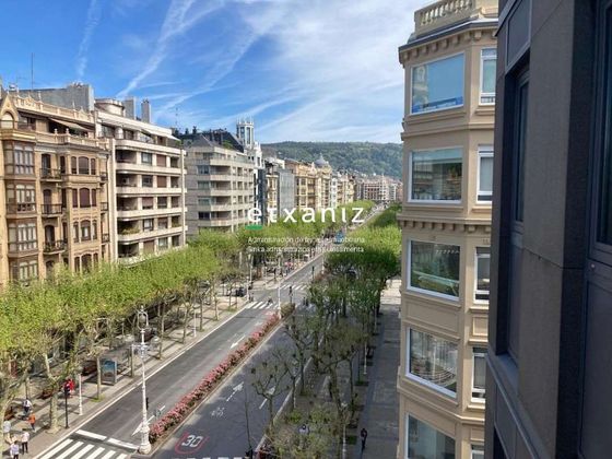 Foto 2 de Piso en alquiler en Centro - San Sebastián-Donostia de 2 habitaciones con terraza y garaje