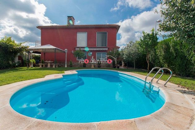 Foto 1 de Xalet en venda a Dexo  -Lorbé de 5 habitacions amb terrassa i piscina