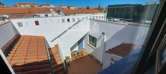 Foto 2 de Casa en venda a Tormes - La Vega de 4 habitacions amb terrassa i garatge