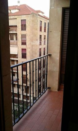Foto 2 de Piso en venta en Hospitales - Campus de 4 habitaciones con garaje y balcón