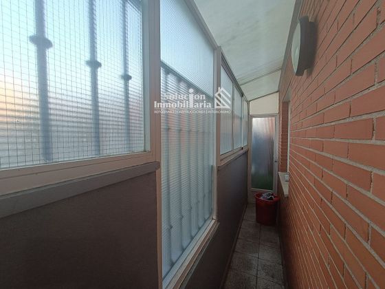 Foto 2 de Pis en venda a Santa Marta de Tormes de 3 habitacions amb terrassa i balcó