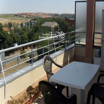 Foto 1 de Ático en venta en Tejares -Chamberí - Alcades de 1 habitación con terraza y piscina