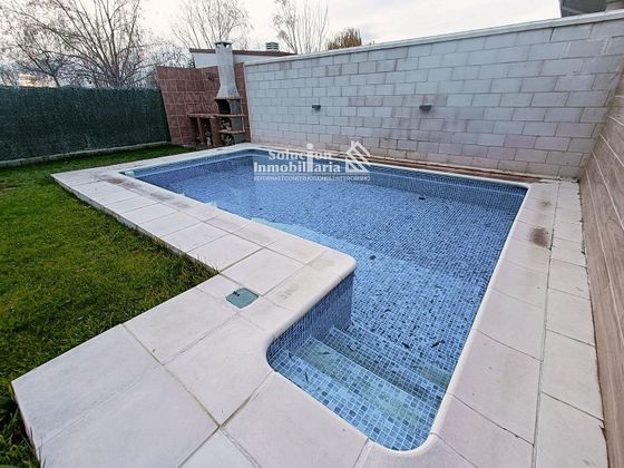 Foto 1 de Casa en venda a San Morales de 4 habitacions amb terrassa i piscina
