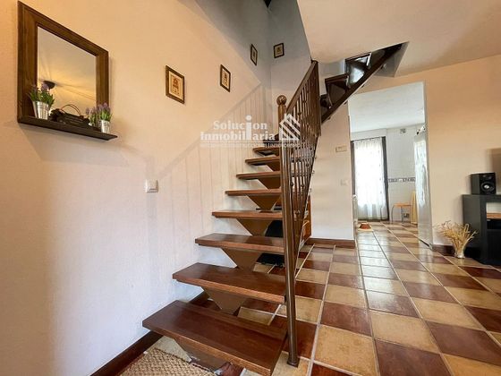 Foto 2 de Casa adossada en venda a San Cristóbal de la Cuesta de 3 habitacions amb balcó i calefacció