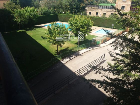 Foto 1 de Pis en venda a Tejares -Chamberí - Alcades de 3 habitacions amb piscina i garatge