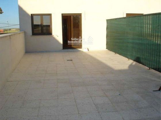 Foto 1 de Pis en venda a Villares de la Reina de 2 habitacions amb terrassa i garatge