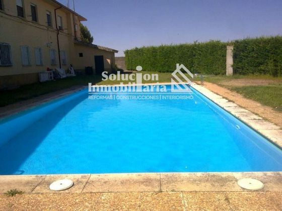 Foto 1 de Pis en venda a Villares de la Reina de 1 habitació amb piscina i calefacció