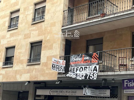 Foto 2 de Pis en venda a calle Del Sanctispíritus de 4 habitacions amb garatge i balcó