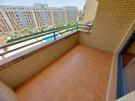 Foto 2 de Pis en venda a Miralbueno de 5 habitacions amb terrassa i piscina