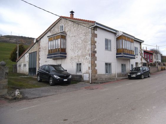 Foto 1 de Casa en venda a calle Cañeda de 6 habitacions amb garatge