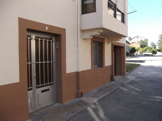 Foto 2 de Casa en venda a plaza Del Ayuntamiento de 4 habitacions amb garatge i calefacció
