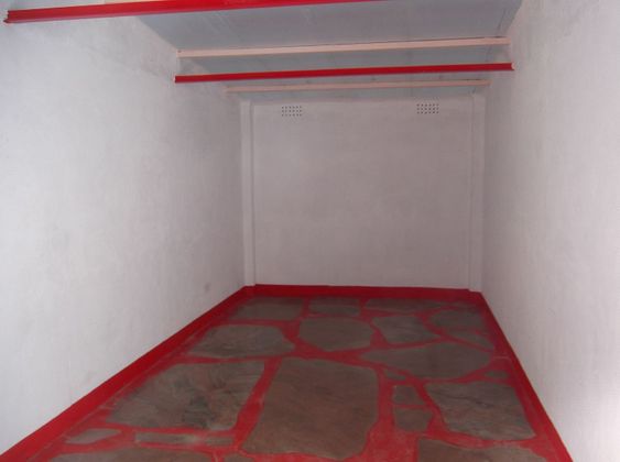 Foto 2 de Garaje en venta en calle Garcia del Olmo de 12 m²