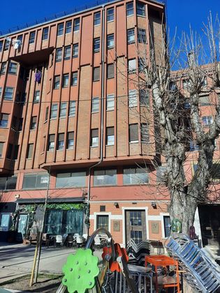 Foto 1 de Venta de piso en calle Casimiro Sainz de 4 habitaciones con garaje y ascensor