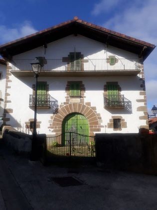 Foto 1 de Casa en venda a Ultzama de 4 habitacions amb balcó