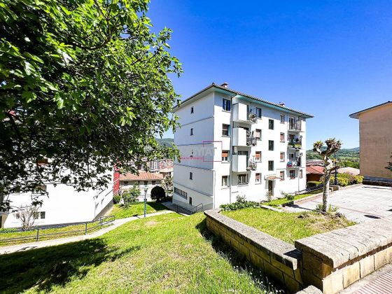 Foto 2 de Piso en venta en Beraun - Pontika de 3 habitaciones con terraza y balcón