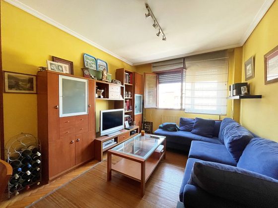 Foto 2 de Pis en venda a La Ería - Masip de 2 habitacions amb terrassa i calefacció