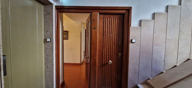 Foto 2 de Piso en venta en Buenavista - El Cristo de 4 habitaciones con calefacción y ascensor