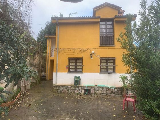 Foto 1 de Casa en venda a Morcín de 3 habitacions amb garatge i balcó