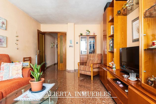 Foto 2 de Ático en venta en La Almozara de 3 habitaciones con terraza y garaje