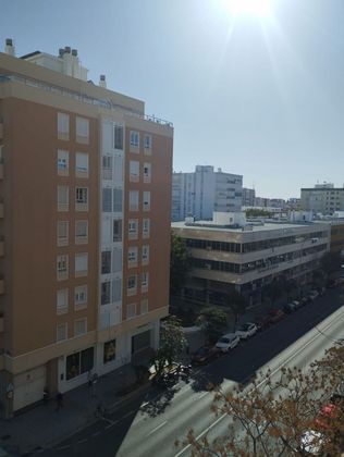 Foto 1 de Piso en venta en avenida Ana de Viya de 4 habitaciones con terraza y calefacción