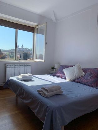 Foto 1 de Pis en lloguer a calle Igedo de 4 habitacions amb mobles i calefacció
