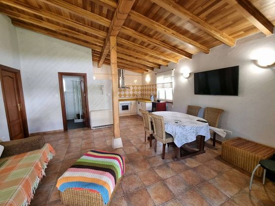 Foto 1 de Casa en alquiler en Corrales de Buelna (Los) de 1 habitación con terraza y muebles