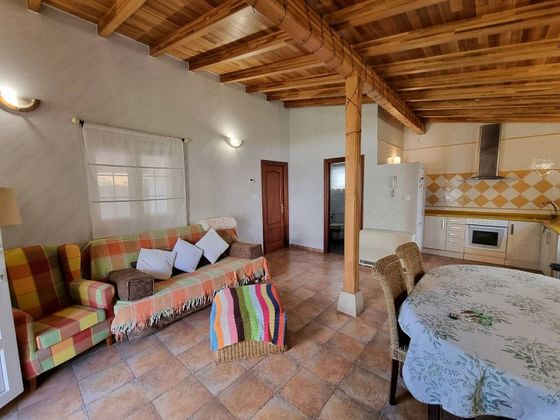 Foto 2 de Casa en alquiler en Corrales de Buelna (Los) de 1 habitación con terraza y muebles