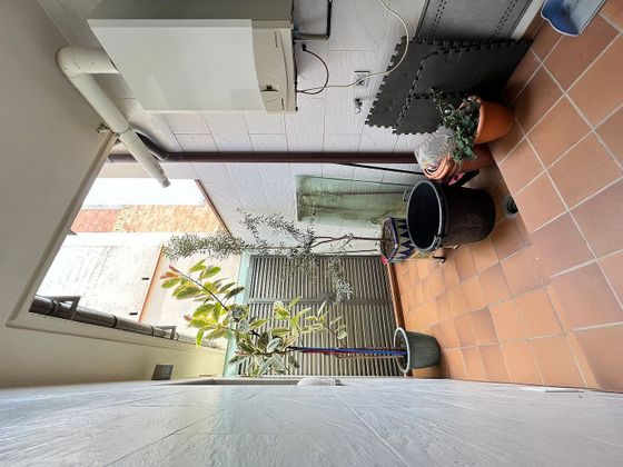 Foto 1 de Casa en venta en Sant Andreu de Palomar de 4 habitaciones con terraza y balcón