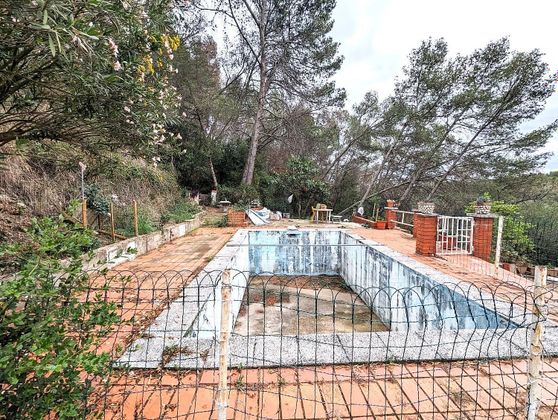 Foto 1 de Venta de casa en Corbera de Llobregat de 2 habitaciones con terraza y piscina