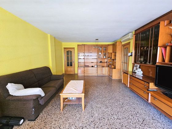 Foto 1 de Venta de piso en Sant Joan Despí de 4 habitaciones con balcón y aire acondicionado