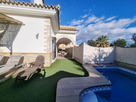 Foto 1 de Casa en venda a Zona Avda. Juan de Diego - Parque Municipal  de 5 habitacions amb terrassa i piscina