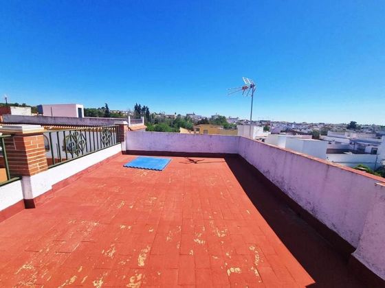 Foto 1 de Casa en venta en Zona Avda. Juan de Diego - Parque Municipal  de 3 habitaciones con terraza y balcón