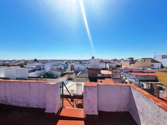 Foto 2 de Casa en venda a Zona Avda. Juan de Diego - Parque Municipal  de 3 habitacions amb terrassa i balcó