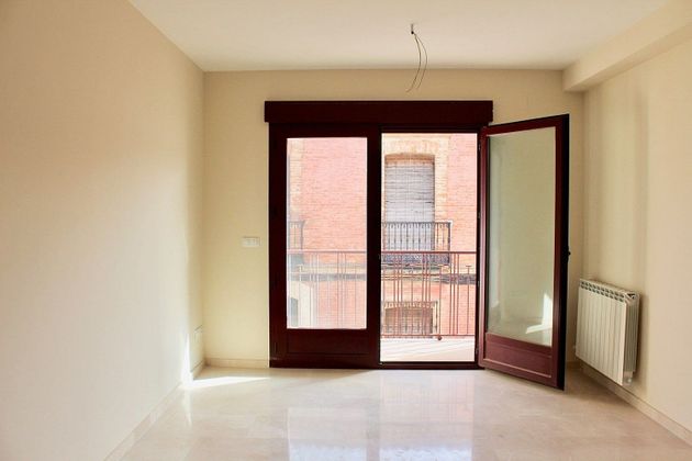 Foto 1 de Piso en venta en Valdepeñas de 3 habitaciones con balcón y aire acondicionado