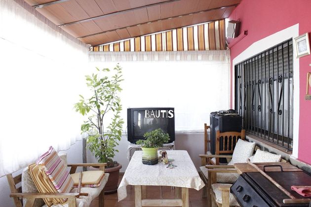 Foto 1 de Casa en venda a Valdepeñas de 2 habitacions amb terrassa i piscina