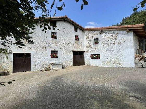 Foto 1 de Casa rural en venda a Antzuola de 4 habitacions i 906 m²