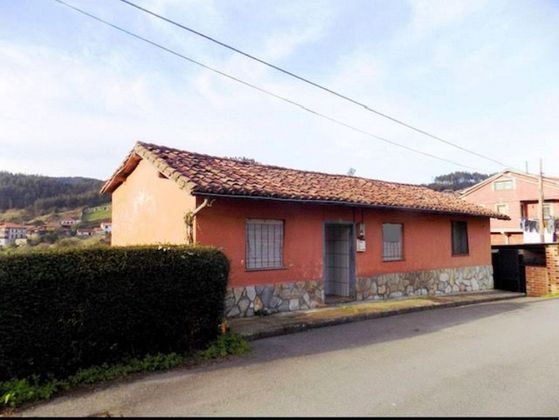 Foto 2 de Xalet en venda a Pravia de 4 habitacions amb terrassa i garatge