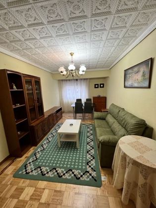 Foto 1 de Pis en venda a Centro - Avilés de 2 habitacions amb terrassa i mobles