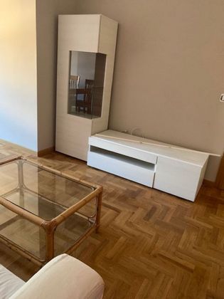 Foto 2 de Venta de piso en Pravia de 1 habitación con muebles y calefacción