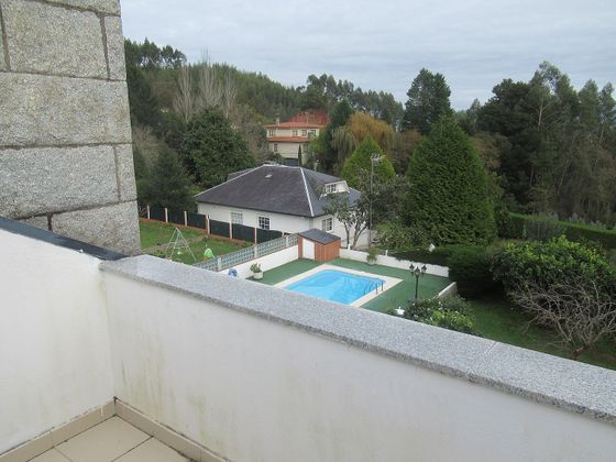 Foto 2 de Venta de chalet en calle Camariñas de 5 habitaciones con terraza y piscina