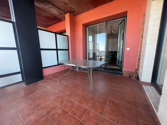 Foto 2 de Alquiler de piso en Gros de 2 habitaciones con terraza y muebles