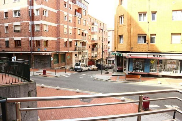 Foto 1 de Local en venda a Centro - Desierto - Arrontegi amb aire acondicionat